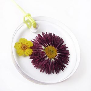 Pendentif fleurs naturelles paquerette - Lanaflore - Bijou sur mesure