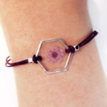 bracelet violet inclusion resine fleur bijou