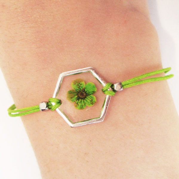 bracelet vert inclusion resine fleur bijou