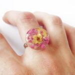 bague leandra bijou rose jaune résine fleur naturelle personnalisable-bijou-floral-cadeau-nature-femme bijoux nature