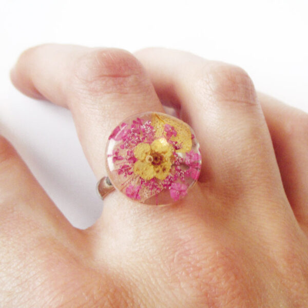 bague leandra bijou rose jaune résine fleur naturelle personnalisable-bijou-floral-cadeau-nature-femme bijoux nature