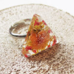 bague-marla-bijou-resine-fleur-personnalisable-bijou-floral-cadeau-nature-femme