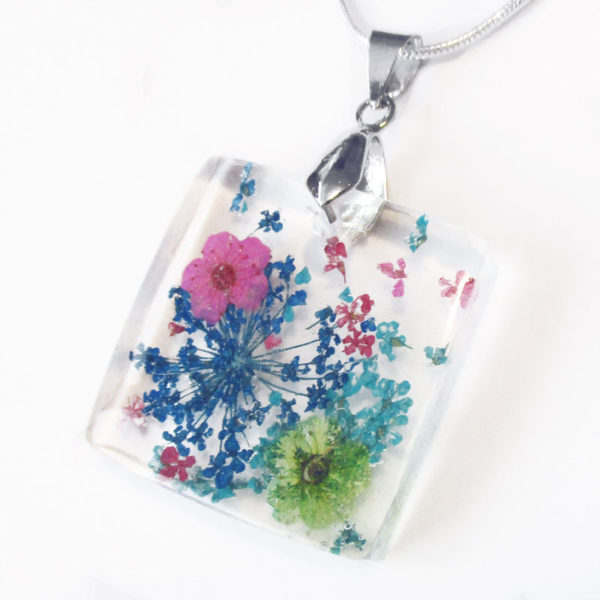 pendentif billie bijou résine et fleurs collier floral bijou femme cadeau nature