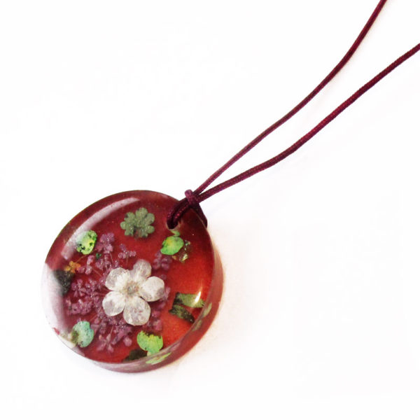 pendentif diana rouge collier floral résine fleurs cadeau bijou femme nature