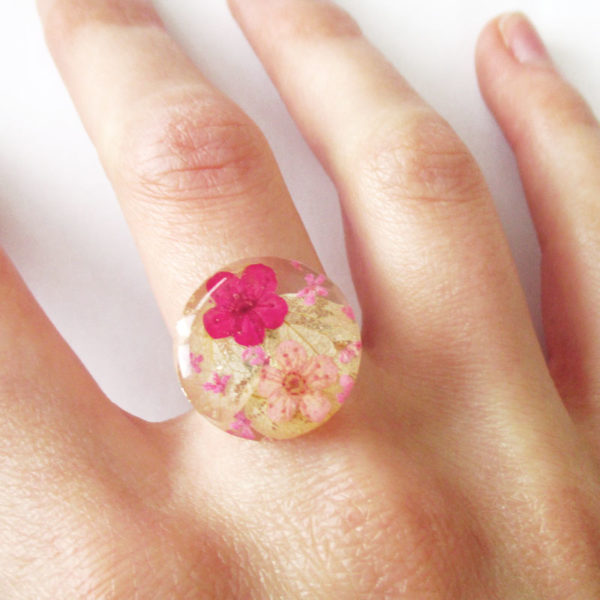 bague-bella-bijou-resine-fleur-personnalisable-bijou-floral-cadeau-nature-femme