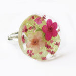 bague bella-bijou-resine-fleur-personnalisable-bijou-floral-cadeau-nature-femme