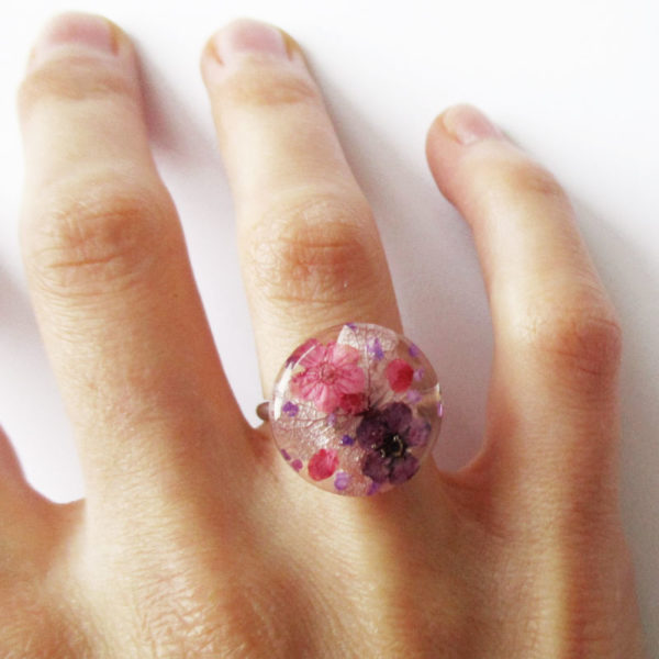 bague selena-bijou-végétal-resine-fleur-personnalisable-bijou-floral-cadeau-nature-femme