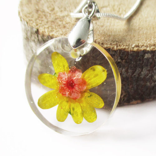 pendentif solea bijou fleur résine fleurs naturelles cadeau femme nature-bijou floral unique tendance végétal