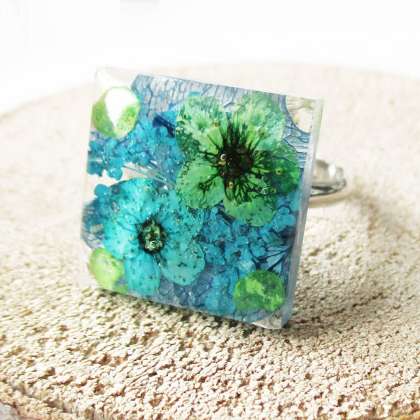 bague océano bijou bleu mer océan resine-fleur-personnalisable-bijou-floral-cadeau-nature-femme