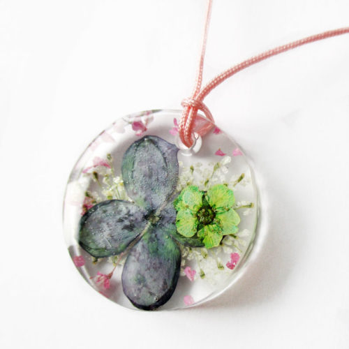 pendentif-elora bijoux nature résine fleurs naturelles lilas argent 925 sterling cadeau femme bijou floral