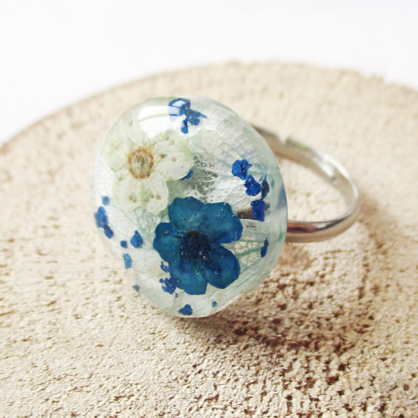 bague béryl bleu océan résine d'inclusion fleurs séchées bijoux nature bijou végétal bague florale