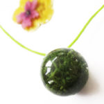 pendentif bulle de mousse végétale de rose collier vert résine d'inclusion bijoux nature fleurs naturelles cadeau floral femme argent sterling 925
