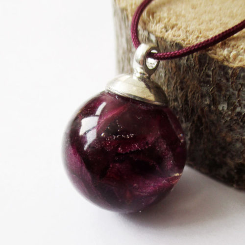 pendentif bulle de pétales de rose collier végétal résine d'inclusion bijoux nature fleurs naturelles cadeau floral femme argent sterling 925