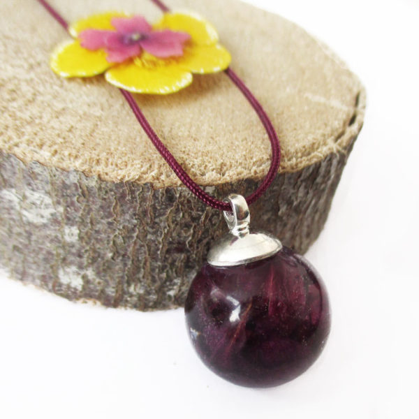 pendentif bulle de pétales de rose collier végétal résine d'inclusion bijoux nature fleurs naturelles cadeau floral femme argent sterling 925