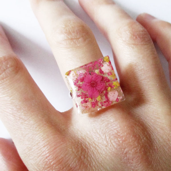 bague celia rose bijou rose résine fleur personnalisable-bijou-floral-cadeau-nature-femme bijoux nature