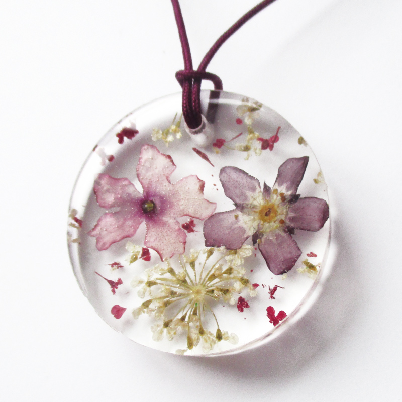 pendentif alba fleur lilas violet rose résine d'inclusion bijou nature fleurs naturelles cadeau floral collier végétal bijou nature femme argent sterling 925