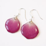 Boucles d'oreilles Pétales de rose bijou nature bijoux fleurs en résine et fleurs anémone naturelle cadeau femme original en argent 925