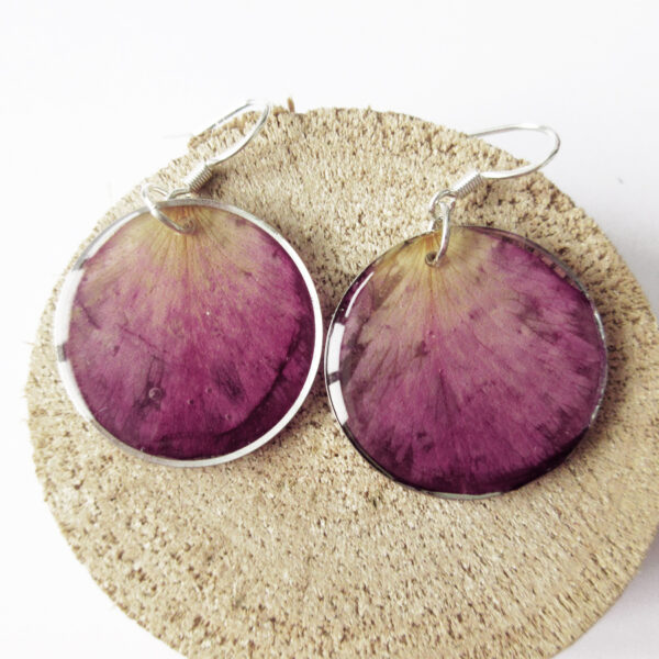 Boucles d'oreilles pétale de rose bijou nature en résine et fleurs naturelles rose bijoux végétal