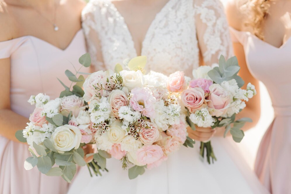 Bijoux et cadeaux de mariage en résine et fleurs