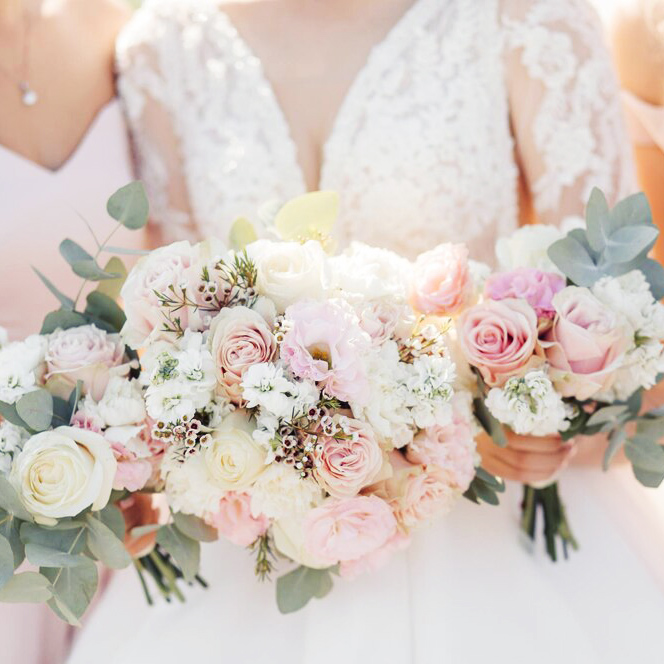 Bijoux et cadeaux de mariage en résine et fleurs