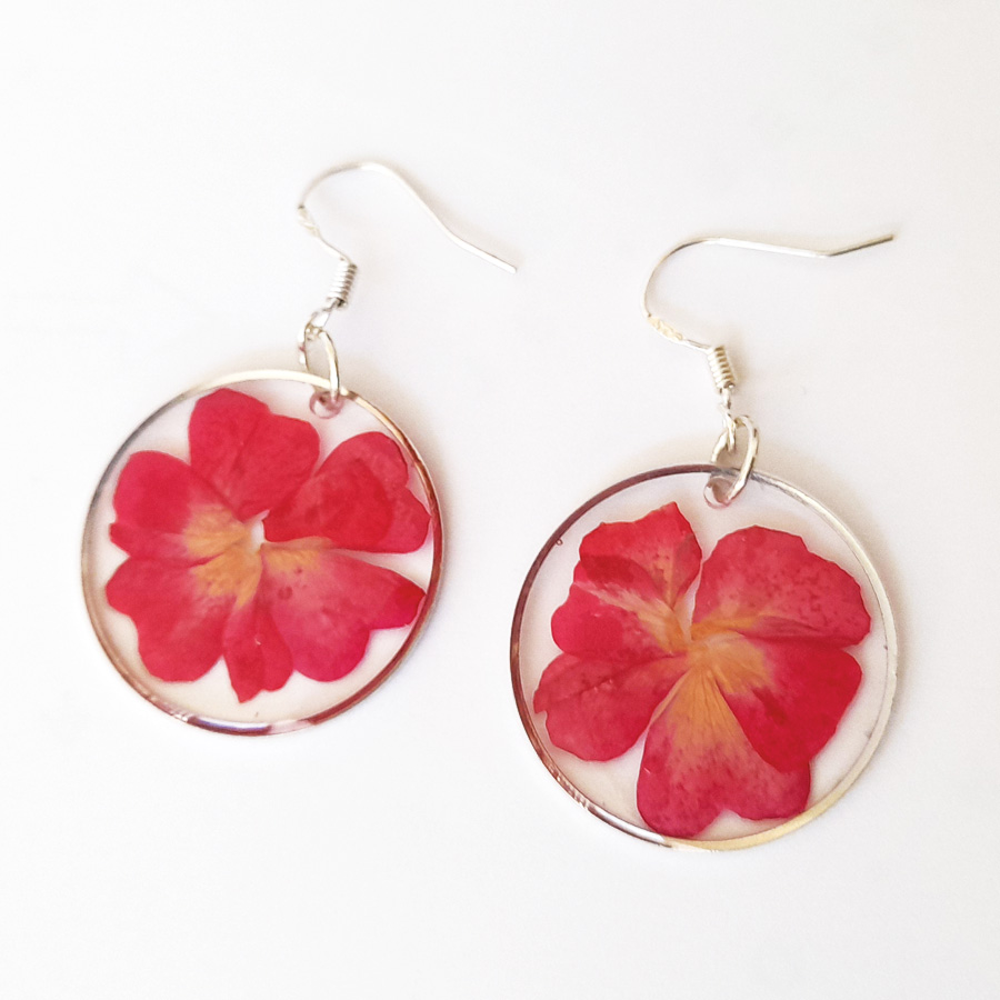 Boucles D'oreilles Pendantes Fleur Rouge Vintage - Grande Fleur Acrylique, Métal, Pour Femmes